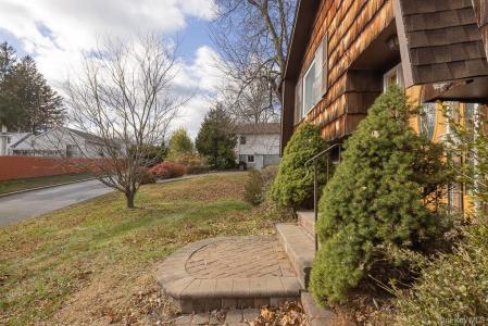 2 Deborah Lane, Valley Cottage, New York 10989