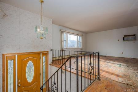 2 Deborah Lane, Valley Cottage, New York 10989