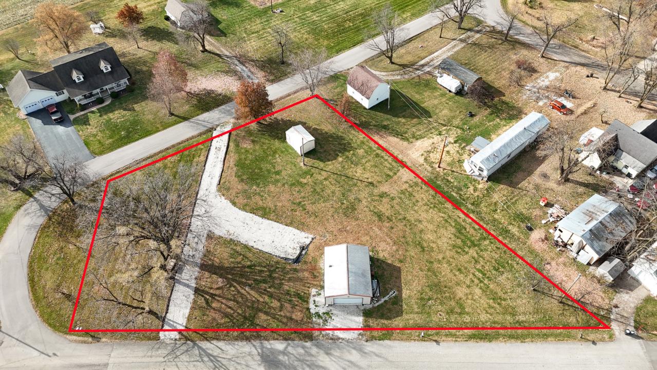 214 E Front St., Bucklin, Missouri 64631, Estados Unidos