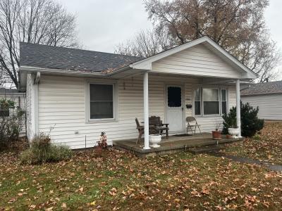 1006 N. Garfield Street, Marion, Illinois 62959, USA