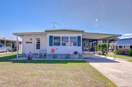 35132 Zephyr Shores Dr., Zephyrhills, Florida 33541, USA