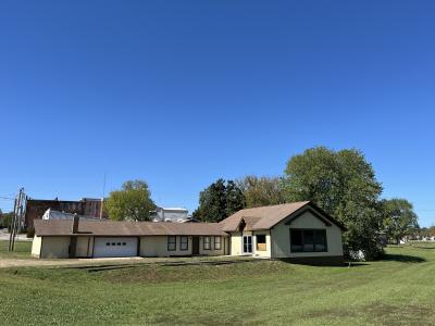 105 Couch Street, Alton, Missouri 65606, USA