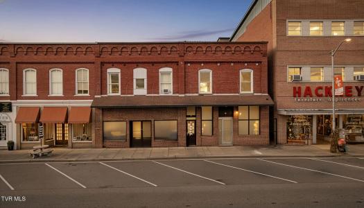 132 &138 West West Jackson Street, Gate City, فرجينيا 24251, الولايات المتحدة