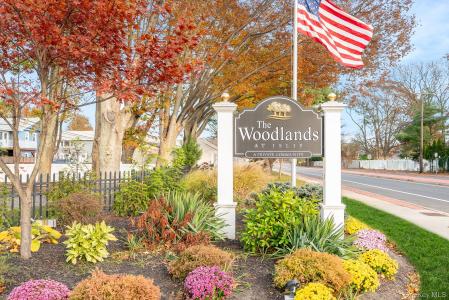 20 Toehee Place , 1B, Islip, Nova Iorque 11751, Estados Unidos