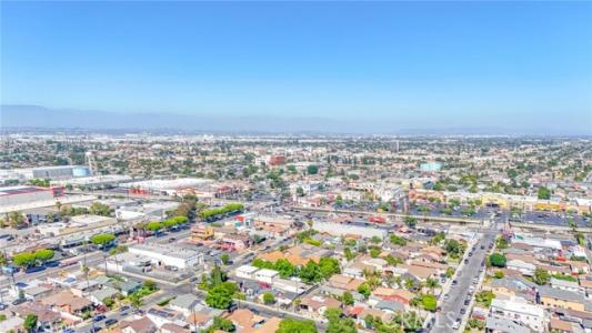 7424 Bell Avenue, Los Angeles, California 90001