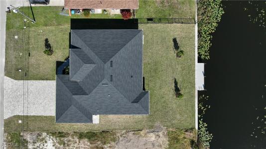 907 SW 15th Place, Cape Coral, Florida 33991
