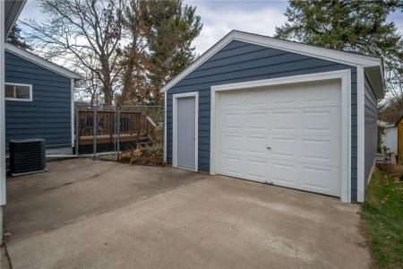 2911 6th Street, Eau Claire, 威斯康辛州 54703, 美国