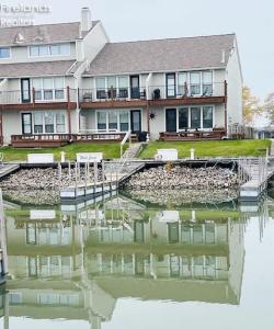 1661 N Windward, Port Clinton, Ohio 43452