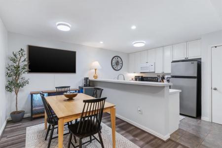 7510 Holly Hill Drive , 148, Dallas, Texas 75231, USA