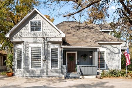 216 W Willingham Street, Cleburne, Texas 76033, Estados Unidos