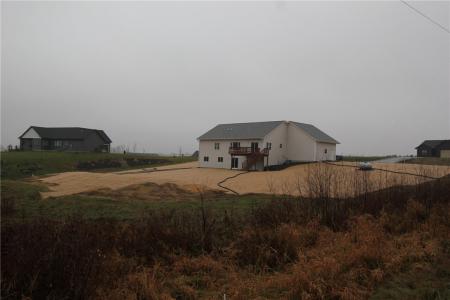 18044 22nd Avenue, Chippewa Falls, 威斯康辛州 54729, 美國