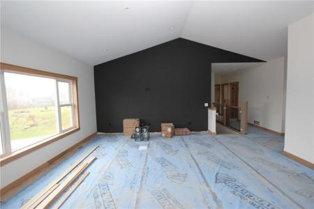 18044 22nd Avenue, Chippewa Falls, 威斯康辛州 54729, 美國