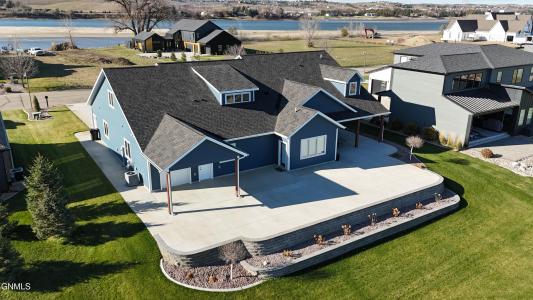 6209 Misty Waters Drive, Bismarck, Dakota Do Norte 58503, Estados Unidos