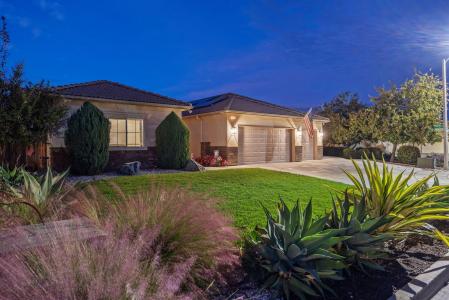 3038 E Beech Court, Visalia, California 93292, Stati Uniti