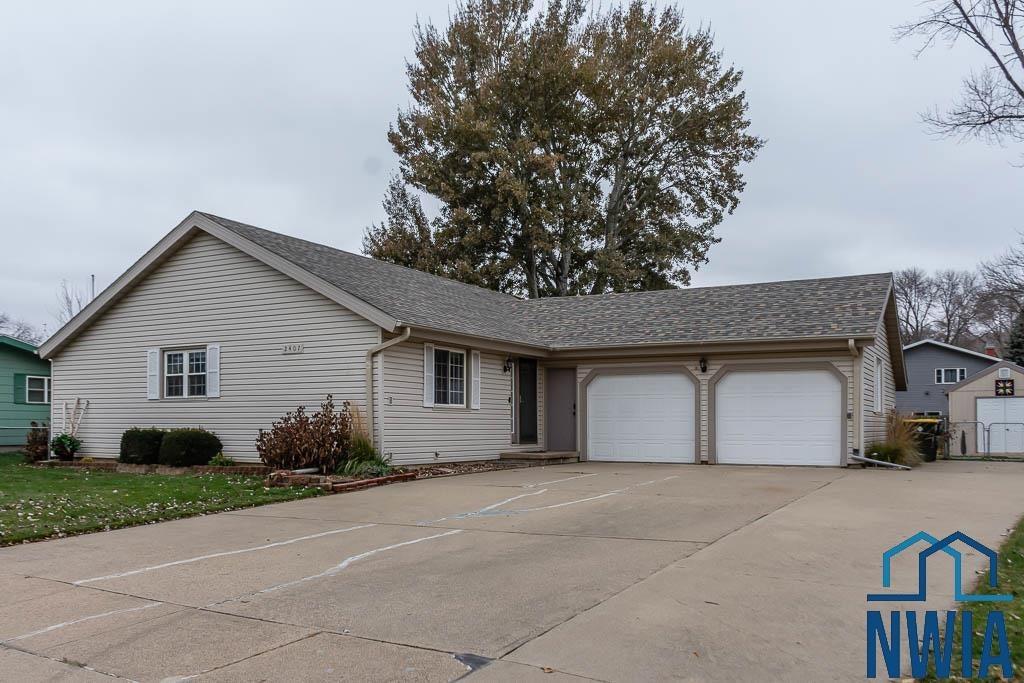 2407 Carlisle Rd, Sergeant Bluff, Iowa 51054