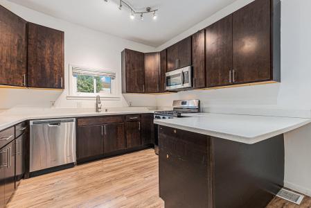 820 Brown Street, Valparaiso, Indiana 46383, USA