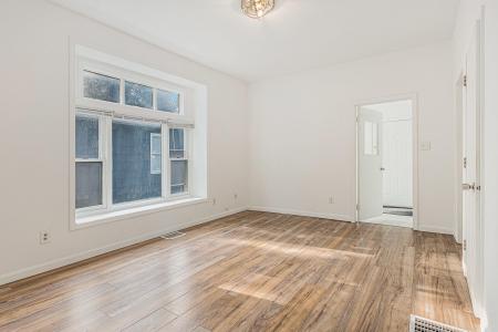 820 Brown Street, Valparaiso, Indiana 46383, USA