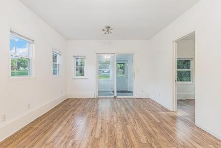 820 Brown Street, Valparaiso, Indiana 46383, USA