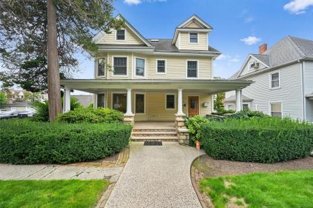 1458 Bedford Street, Stamford, Connecticut 06905, USA