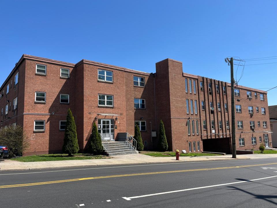 32 Cook Avenue 306, Meriden, Connecticut 06451, Amerika Birleşik Devletleri