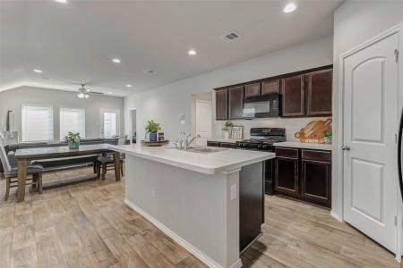 23135 Barrington Bluff, Spring, Texas 77373, USA