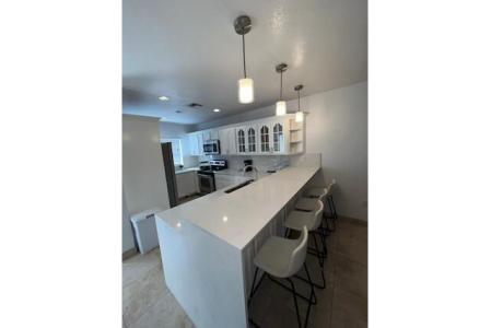 H2, LOWER VALLEY LUXURY TOWNHOUSE, Lower Valley, Grand Cayman, Iles Caïmans
