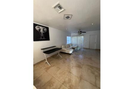 H2, LOWER VALLEY LUXURY TOWNHOUSE, Lower Valley, Grand Cayman, Iles Caïmans