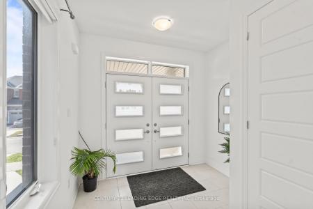 43 WILLIAM NADOR STREET, Kitchener, Ontario N2E 3X8, Canadá