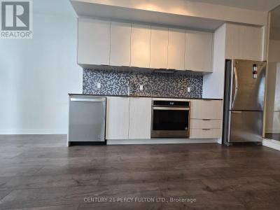 2 SONIC WAY, Toronto (flemingdon Park), Ontario M3C 0P1, Canadá