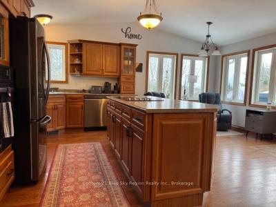 9 TREADLIGHTLY DRIVE, East Ferris, أونتاريو P0H 1K0, كندا 