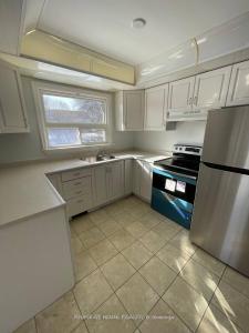 262 SCOTT AVENUE, Newmarket, Ontario L3Y 4R5, Canada