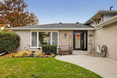 212 CHURCH STREET, Bradford West Gwillimbury, Ontario L3Z 1R2, Canadá