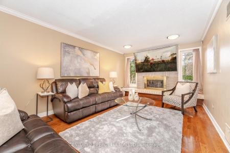 1994 SPRUCE HILL ROAD, Pickering, Ontario L1V 3N8, Canada