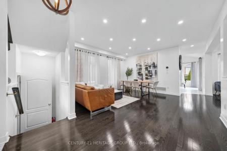 32 AMBERWING LANDING, Bradford West Gwillimbury, Ontario L3Z 0H9, CANADÁ