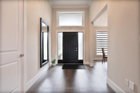 16 FOXBOROUGH PLACE, Thames Centre, 安大略省 N0M 2P0, 加拿大