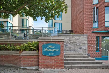 330 CENTRUM BOULEVARD, Orleans - Cumberland And Area, オンタリオ K1E 3W2, カナダ