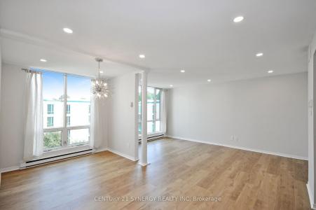 330 CENTRUM BOULEVARD, Orleans - Cumberland And Area, オンタリオ K1E 3W2, カナダ