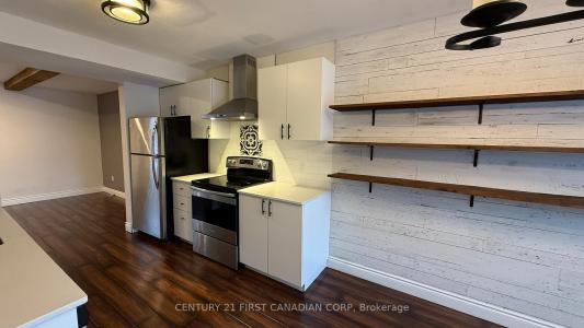 101 BROOKSIDE STREET, London South, Ontario N5Z 5C9, Canadá