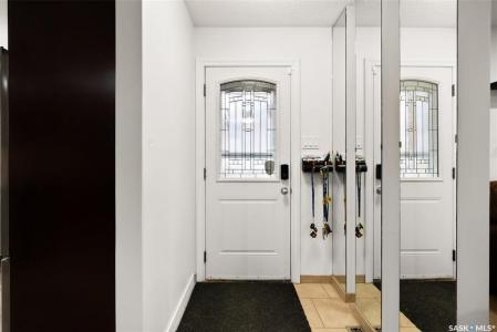 82 SIBBALD CRESCENT, Regina, Saskatchewan S4T 7L7, Canadá