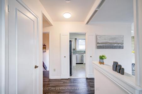 331 ELMWOOD AVENUE, Richmond Hill, 安大略省 L4C 1L7, 加拿大