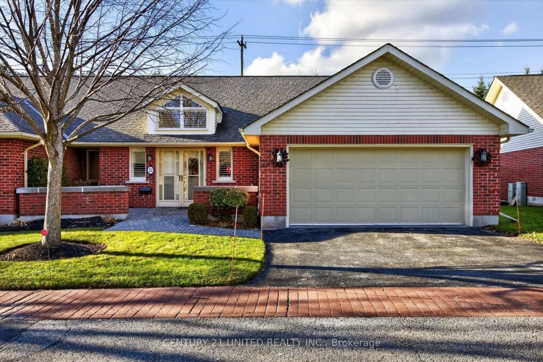 1121 ARMOUR ROAD, Peterborough, Ontario K9H 7N8, Kanada