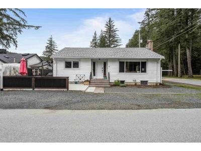 404 BIRCH STREET, Cultus Lake, Kolumbia Brytyjska V2R 4Z3, Kanada