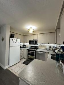 76 COTTINGHAM CRESCENT, Oshawa, Ontario L1H 8V6, Canadá