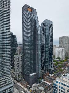 8 WELLESLEY STREET WEST, Toronto (bay Street Corridor), Ontario M4Y 0J5, Kanada