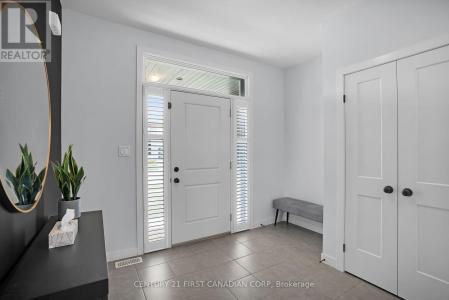 2418 TOKALA TRAIL, London North (north S), Ontario N6G 0V6, Kanada