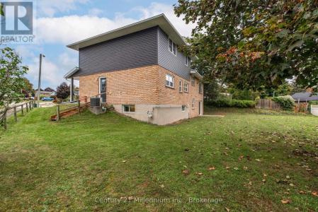 887 NODWELL COURT, Saugeen Shores, Ontario N0H 2C4, Canada