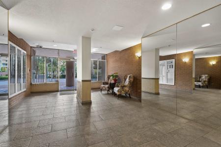 1189 EASTWOOD STREET, Coquitlam, Columbia Britannica V3B 7N5, Canada