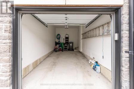 40 PURPLE SAGE DRIVE, Brampton (bram East), Ontario L6P 4N9, Canada