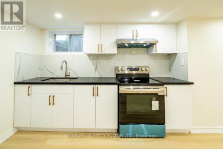 243 RUGGLES AVENUE, Richmond Hill (harding), Ontario L4C 1Y6, Canada