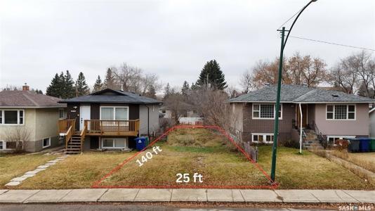 321 V AVENUE S, Saskatoon, Saskatchewan S7M 3E4, Canada